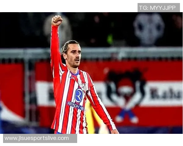 意甲激战:利物浦与马竞战成平局神奇扑救引发争议判罚风波