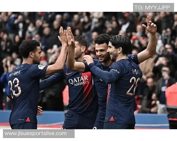 德甲焦点战平局收官皇马与巴黎圣日耳曼点球大战引爆全场激情