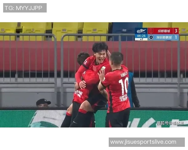 德甲激战马竞大胜里昂红牌事件引发全场热议与争议分析